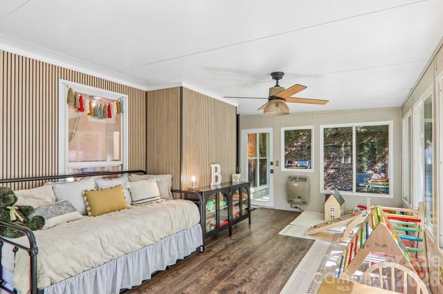 401 Heather Marie Drive, Hendersonville, NC 28792