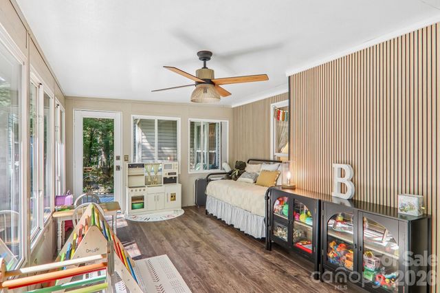 401 Heather Marie Drive, Hendersonville, NC 28792