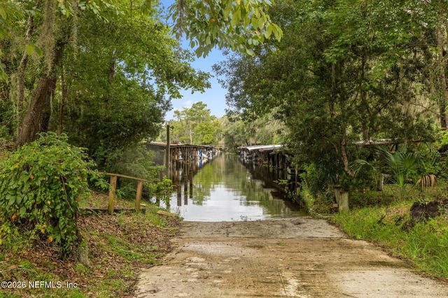 110 SHAFFER Avenue, Crescent City, FL 32112