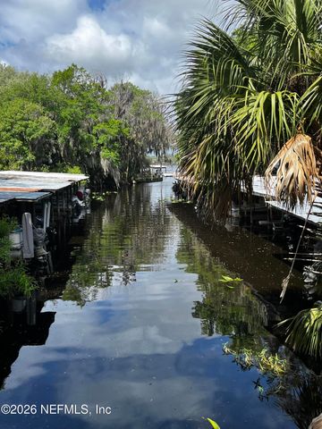 110 SHAFFER Avenue, Crescent City, FL 32112