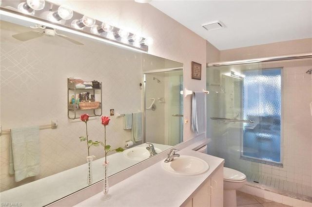 201 McGregor Park CIR 201, Fort Myers, FL 33908