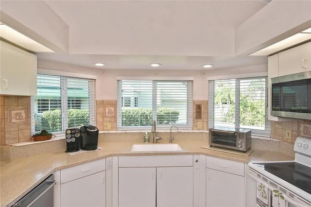 201 McGregor Park CIR 201, Fort Myers, FL 33908