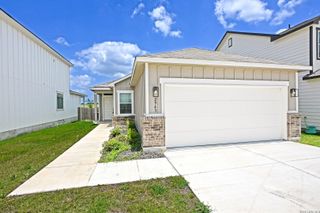 2943 ANGELOU ST, New Braunfels, TX 78130