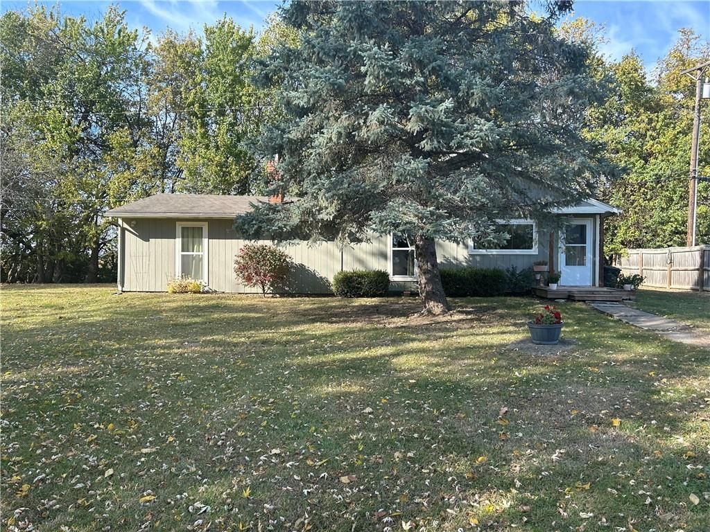 106 FREDERICK Lane, Raymore, MO 64083