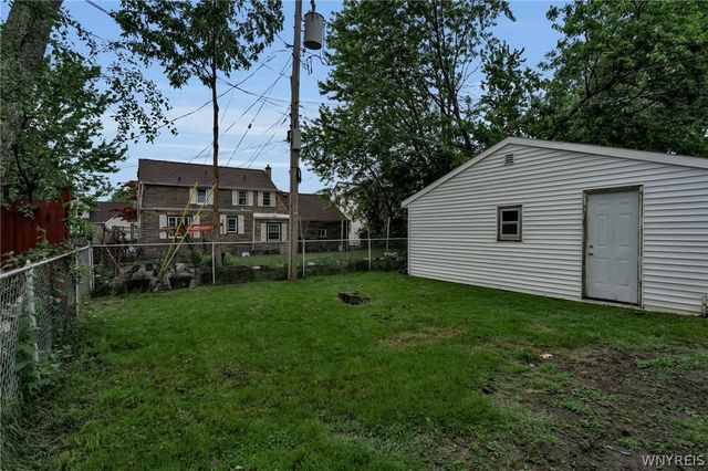 44 Highview Road, Cheektowaga, NY 14215