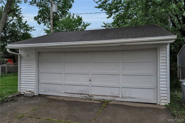 44 Highview Road, Cheektowaga, NY 14215