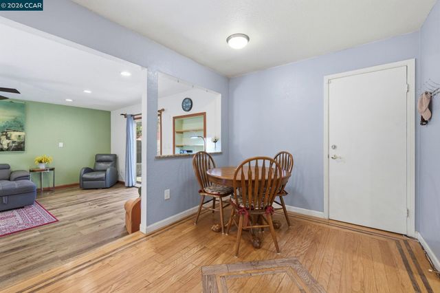 1501 Lassen Ct, Vallejo, CA 94591