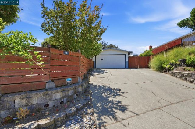 1501 Lassen Ct, Vallejo, CA 94591