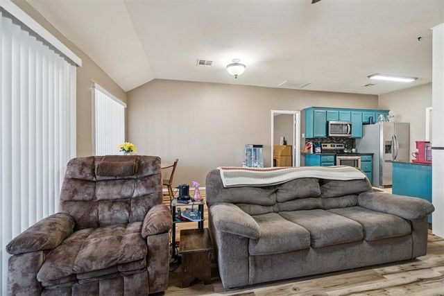 20071 Roman Road, Harrah, OK 73045