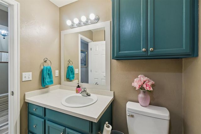 20071 Roman Road, Harrah, OK 73045