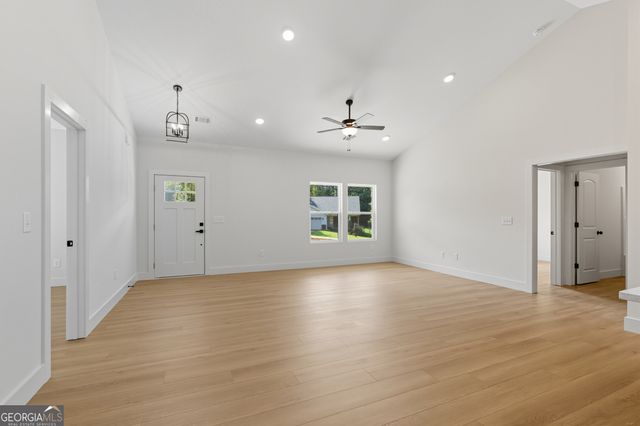 193 Tabitha Page Lane, Toccoa, GA 30577