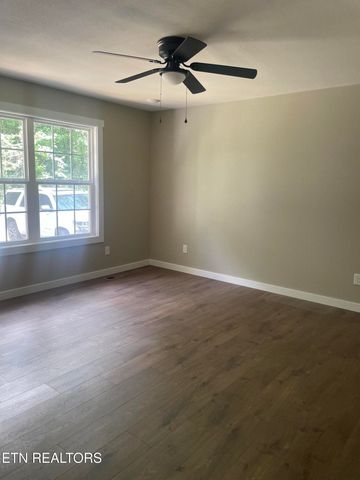 1112 Whispering Pine Lane, Jamestown, TN 38556