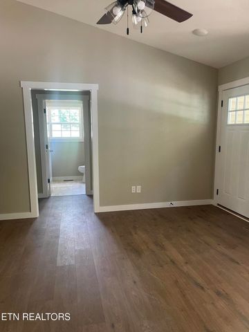 1112 Whispering Pine Lane, Jamestown, TN 38556