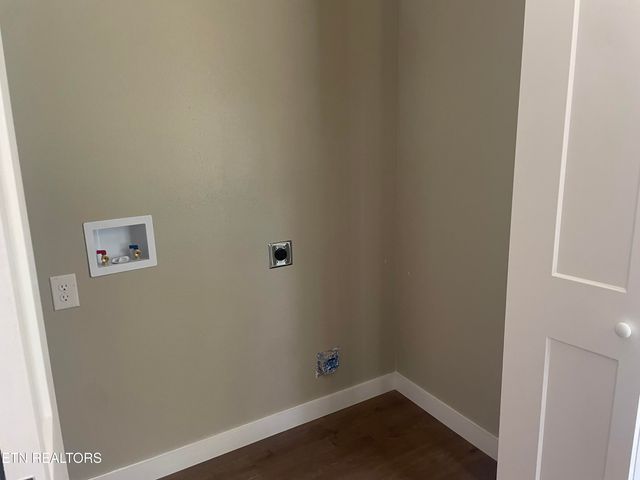 1112 Whispering Pine Lane, Jamestown, TN 38556