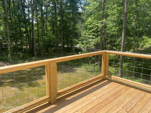 1112 Whispering Pine Lane, Jamestown, TN 38556