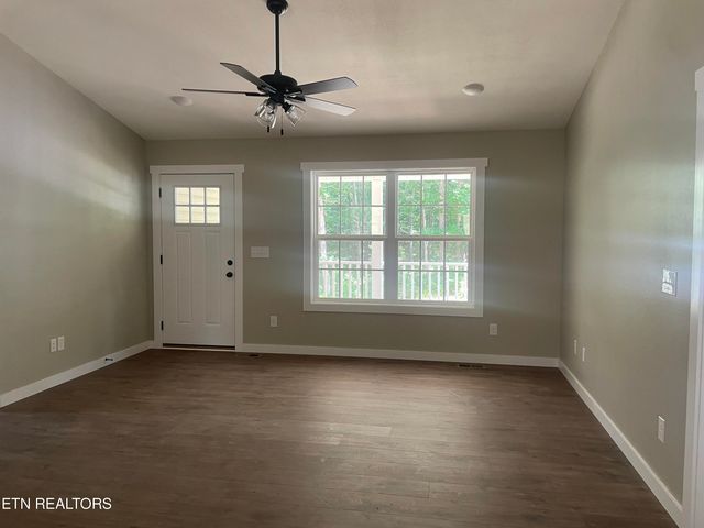 1112 Whispering Pine Lane, Jamestown, TN 38556