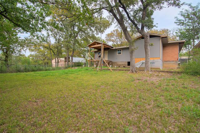 17 Geraldine Lane, Denison, TX 75020