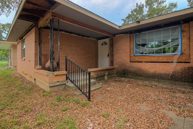 17 Geraldine Lane, Denison, TX 75020