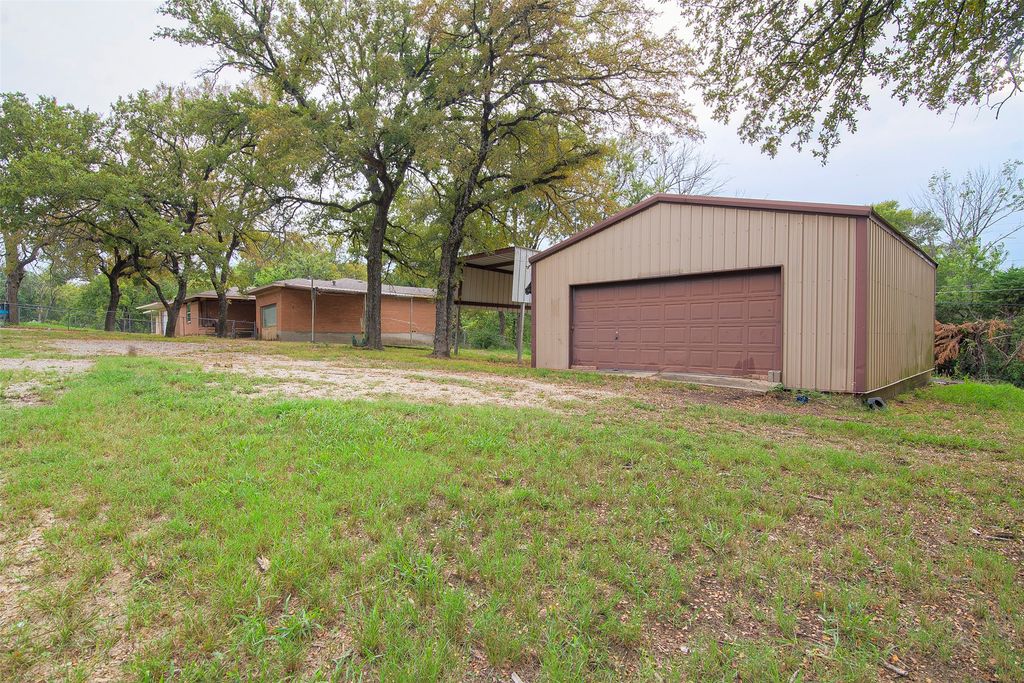 17 Geraldine Lane, Denison, TX 75020