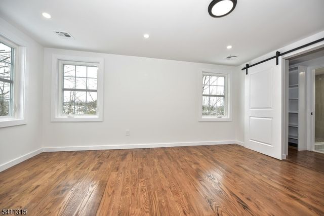 18 Governor Haines St, Hamburg Boro, NJ 07419