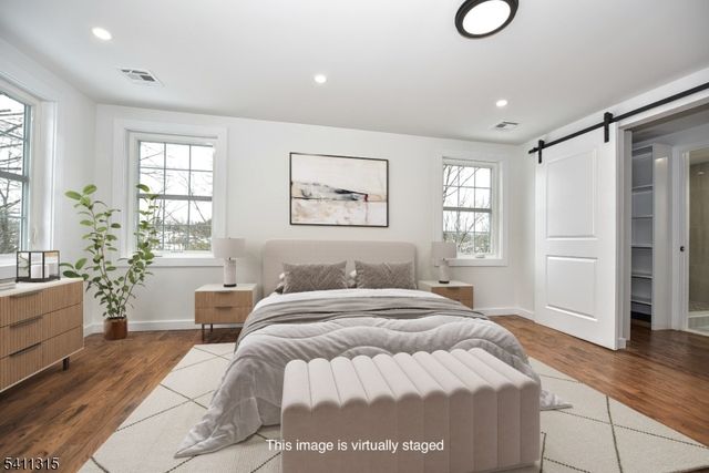 18 Governor Haines St, Hamburg Boro, NJ 07419