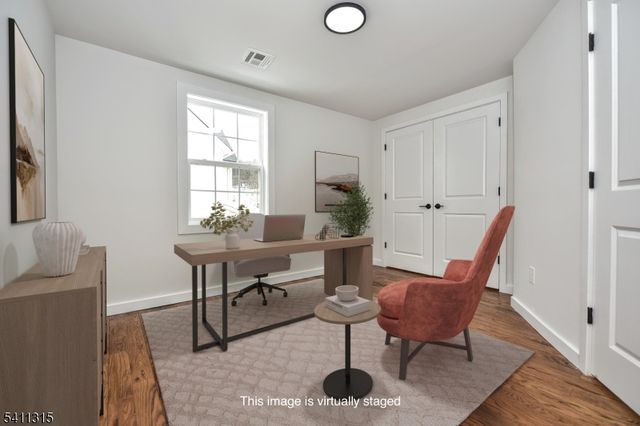 18 Governor Haines St, Hamburg Boro, NJ 07419