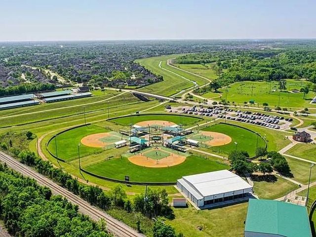 10822 Cornwall Lane, Missouri City, TX 77459