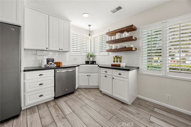 401 W Southgate Avenue, Fullerton, CA 92832