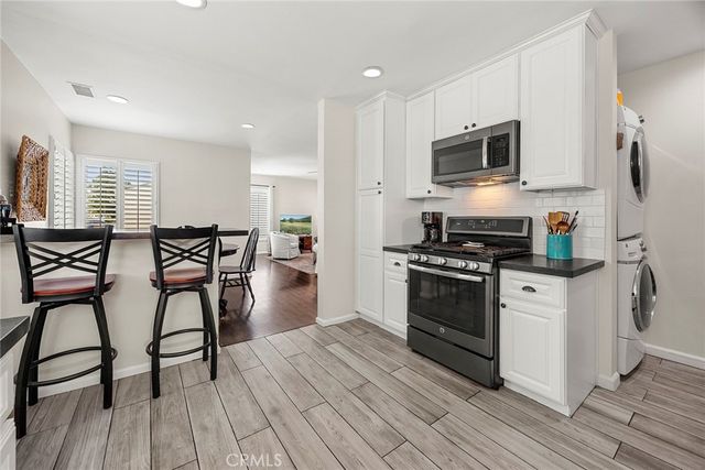 401 W Southgate Avenue, Fullerton, CA 92832