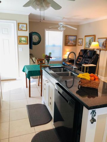 405 CONNECTICUT AVENUE, Flagler Beach, FL 32136