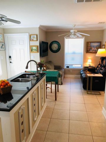 405 CONNECTICUT AVENUE, Flagler Beach, FL 32136