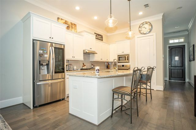 5730 Brancott Way, Houston, TX 77096