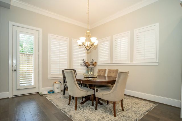 5730 Brancott Way, Houston, TX 77096