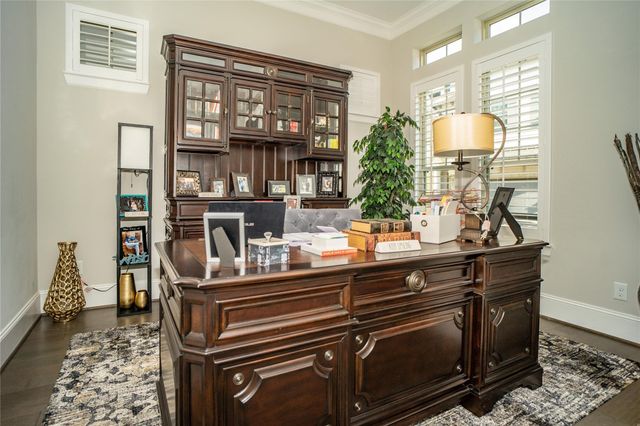 5730 Brancott Way, Houston, TX 77096