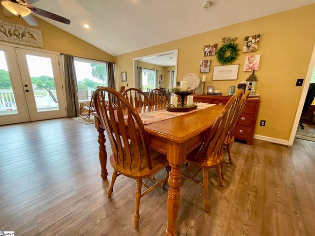 155 Lakeview Drive, Inman, SC 29349
