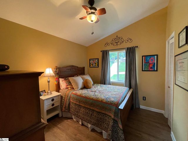 155 Lakeview Drive, Inman, SC 29349