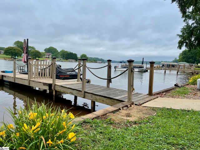155 Lakeview Drive, Inman, SC 29349