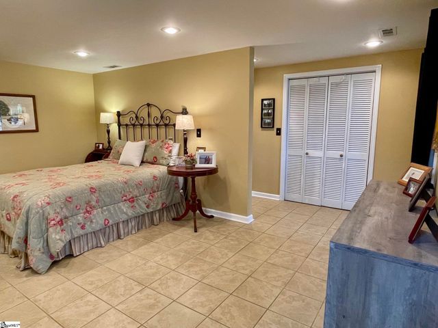 155 Lakeview Drive, Inman, SC 29349