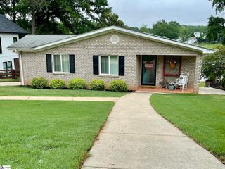 155 Lakeview Drive, Inman, SC 29349