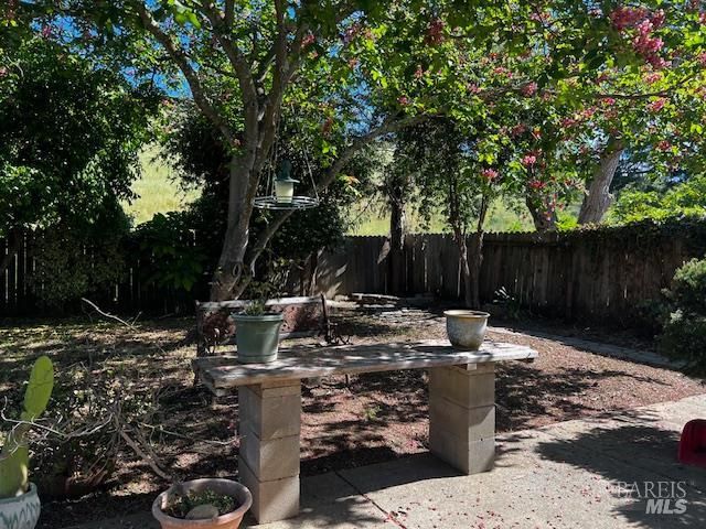 638 E Fleming Ave E, Vallejo, CA 94591