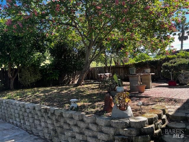 638 E Fleming Ave E, Vallejo, CA 94591