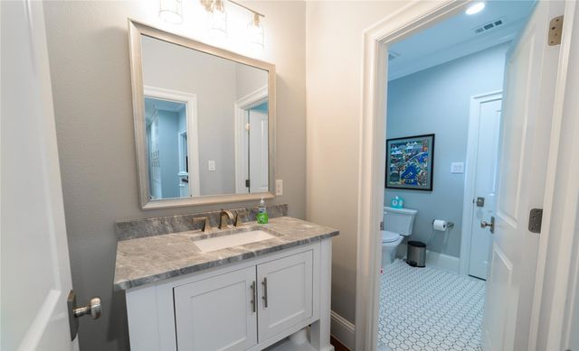 6030 Belmont Avenue, Dallas, TX 75206