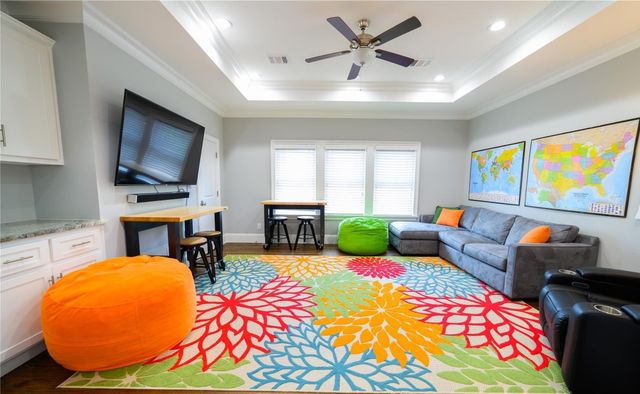 6030 Belmont Avenue, Dallas, TX 75206