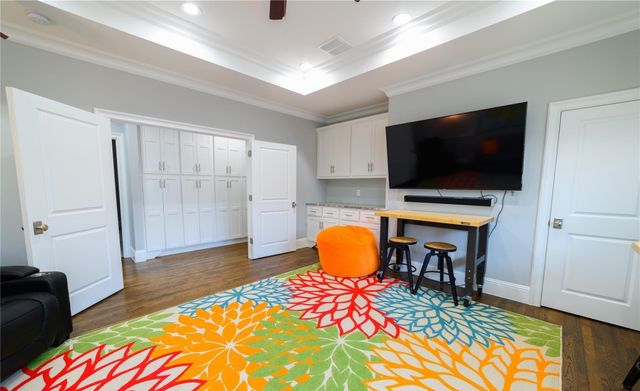 6030 Belmont Avenue, Dallas, TX 75206