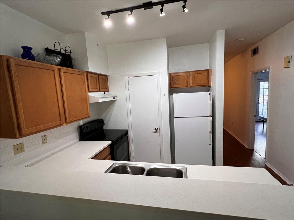 2801 Rio Grande ST 203, Austin, TX 78705