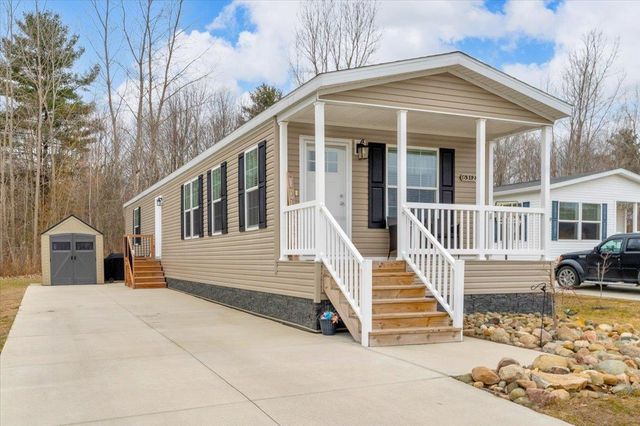 6312 Square Lake Drive, Kimball Twp, MI 48074