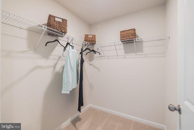 105 SEMINOLE DR, Winchester, VA 22602