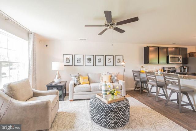 105 SEMINOLE DR, Winchester, VA 22602