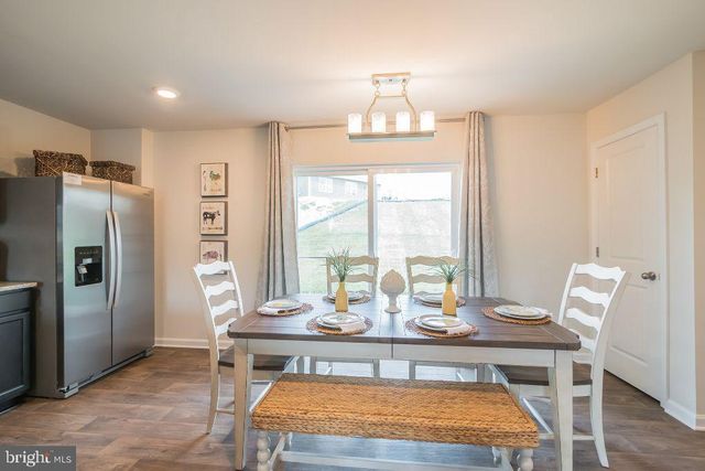 105 SEMINOLE DR, Winchester, VA 22602