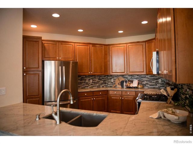 2114 River Walk Lane, Longmont, CO 80504